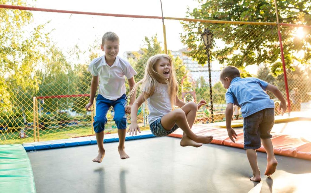 best-trampoline-for-3-kids-